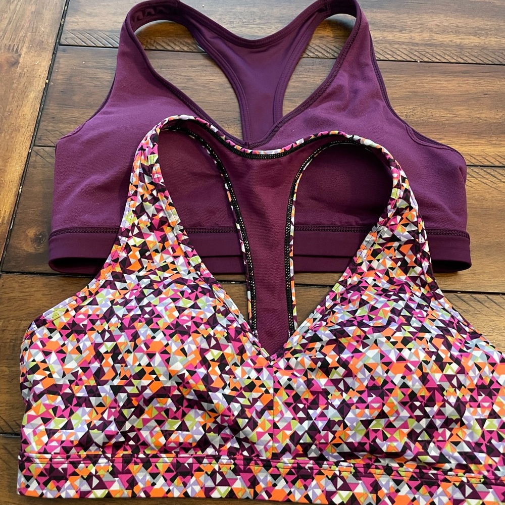 Pair of Victoria’s Secret Lightly Padded Sports Bras Size Large. VGUC.